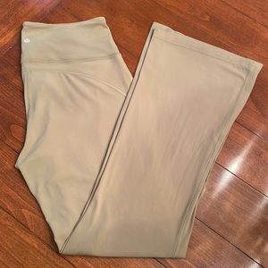 Lululemon Groove Super High Rise Flared Pant Nulu size 14